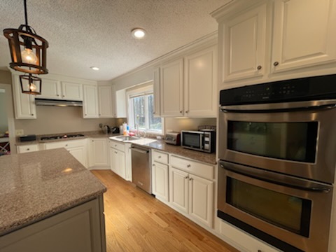 Kitchen Cabinet Painting Refinishing CT