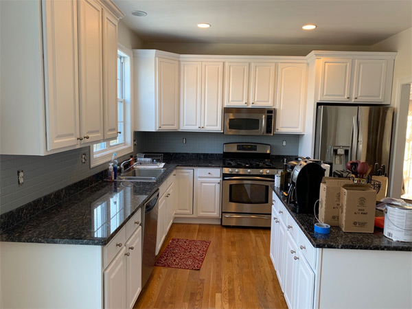 Cabinet Painter in Avon Connecticut